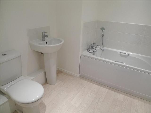  Image of 2 bedroom Flat to rent in Arneil Drive Edinburgh EH5 at Crewe Toll Edinburgh Edinburgh, EH5 2GR