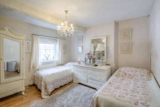  Image of 2 bedroom Cottage for sale in Arun Street Arundel BN18 at Arundel Arundel, BN18 9DL