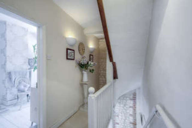  Image of 2 bedroom Cottage for sale in Arun Street Arundel BN18 at Arundel Arundel, BN18 9DL
