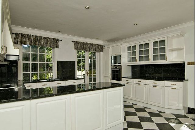  Image of 4 bedroom Detached house for sale in Friary Road Ascot SL5 at Ascot, SL5 9HD