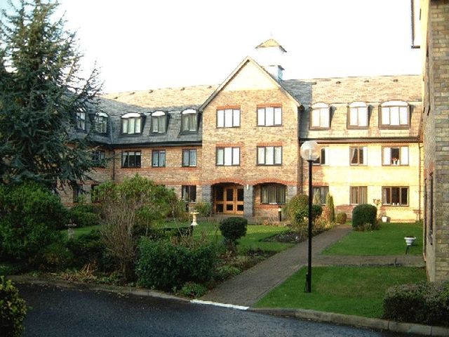  Image of 1 bedroom Retirement Property for sale in Ash Grove Burwell Cambridge CB25 at Parsonage Close  Burwell, CB25 0DS