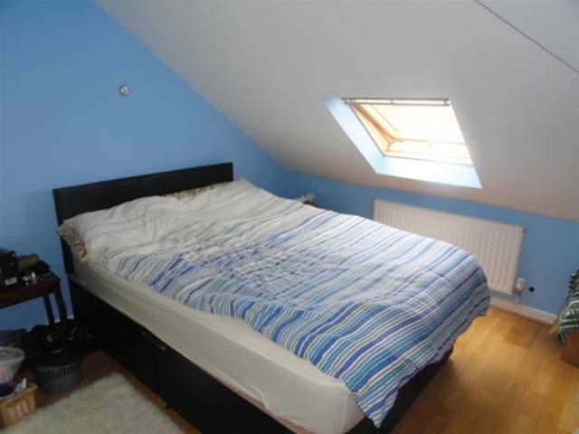  Image of 6 bedroom Semi-Detached house for sale in Ashfield Avenue Bradford BD9 at Heaton/Shipley, BD9 4EH
