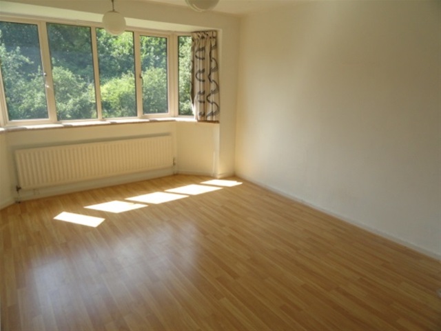  Image of 5 bedroom Detached house for sale in Ashfield Avenue Shipley BD18 at Shipley, BD18 3AL
