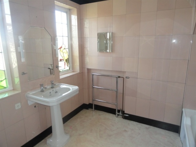  Image of 5 bedroom Detached house for sale in Ashfield Avenue Shipley BD18 at Shipley, BD18 3AL
