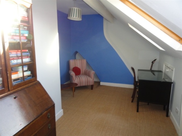  Image of 5 bedroom Semi-Detached house for sale in Ashfield Road Shipley BD18 at Moorhead, Shipley, BD18 4JX