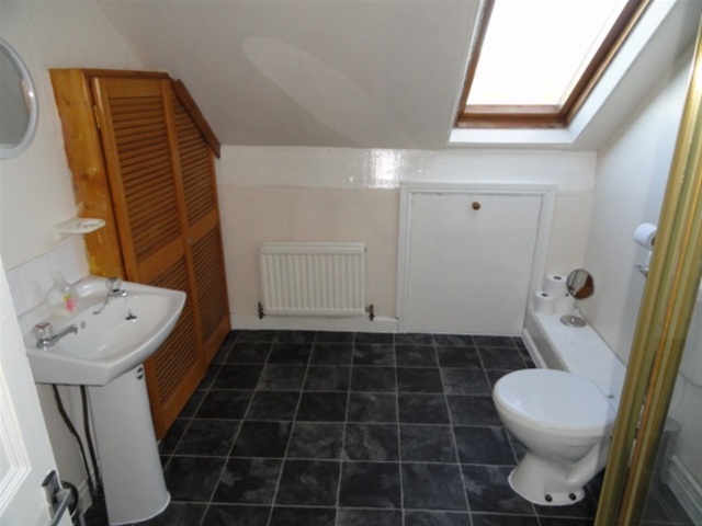  Image of 5 bedroom Semi-Detached house for sale in Ashfield Road Shipley BD18 at Moorhead, Shipley, BD18 4JX