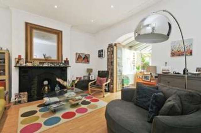  Image of 2 bedroom Flat to rent in Ashley Road London N19 at Crouch End  Hornsey Rise, N19 3AG