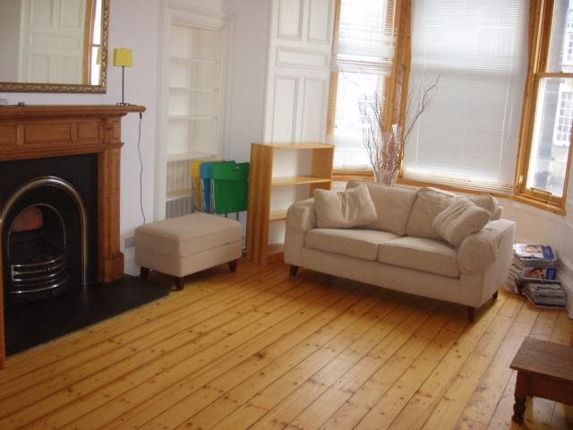  Image of 3 bedroom Flat to rent in Ashley Terrace Edinburgh EH11 at Shandon Edinburgh Edinburgh, EH11 1RT