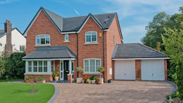  Image of 4 bedroom Detached house for sale in Aston Lane Preston Brook Runcorn WA7 at Aston Lane Preston Brook Runcorn, WA7 3AU