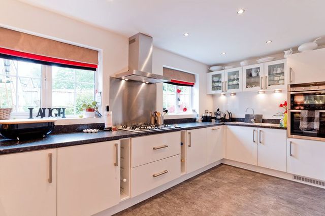 Image of 4 bedroom Detached house for sale in Aston Lane Preston Brook Runcorn WA7 at Aston Lane Preston Brook Runcorn, WA7 3AU