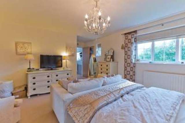  Image of 4 bedroom Detached house for sale in Aston Lane Preston Brook Runcorn WA7 at Aston Lane Preston Brook Runcorn, WA7 3AU