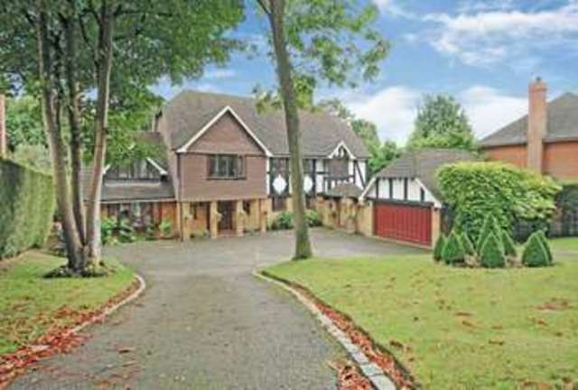  Image of 6 bedroom Detached house for sale in Astons Road Northwood HA6 at Moor Park  Northwood, HA6 2LD