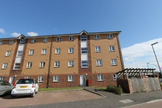  Image of 2 bedroom Flat to rent in Auchentoshan Terrace Glasgow G21 at Royston Glasgow Glasgow, G21 4UA