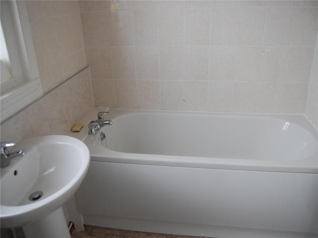  Image of 2 bedroom Flat to rent in Auchinraith Road Blantyre Glasgow G72 at Blantyre South Lanarkshire South Lanarkshire, G72 0PU