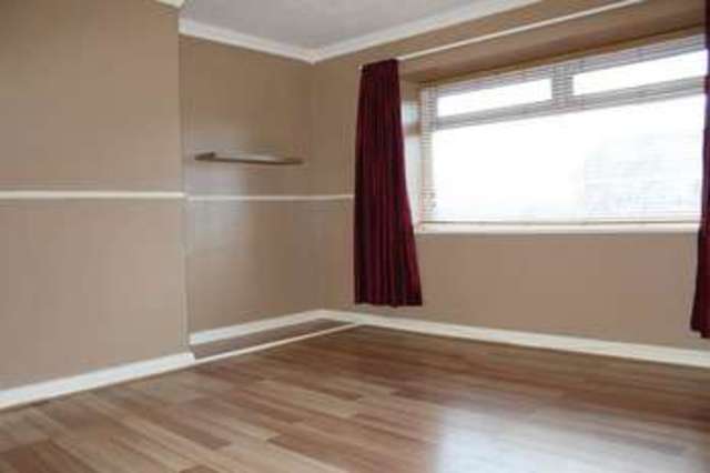  Image of 3 bedroom Flat to rent in Bromyard Close Bootle L20 at Bootle  Liverpool, L20 4UY