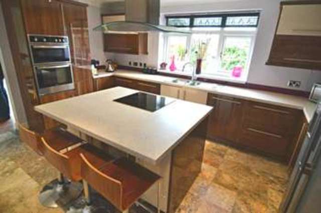  Image of 5 bedroom Detached house for sale in Avery Road Haydock St. Helens WA11 at Avery Road Haydock St Helens, WA11 0XA
