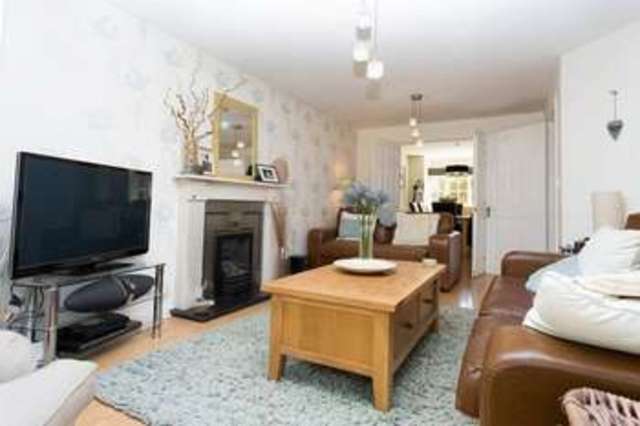  Image of 4 bedroom Detached house for sale in Aviary Close Hambrook Chichester PO18 at Aviary Close Hambrook Chichester, PO18 8UN