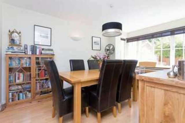  Image of 4 bedroom Detached house for sale in Aviary Close Hambrook Chichester PO18 at Aviary Close Hambrook Chichester, PO18 8UN