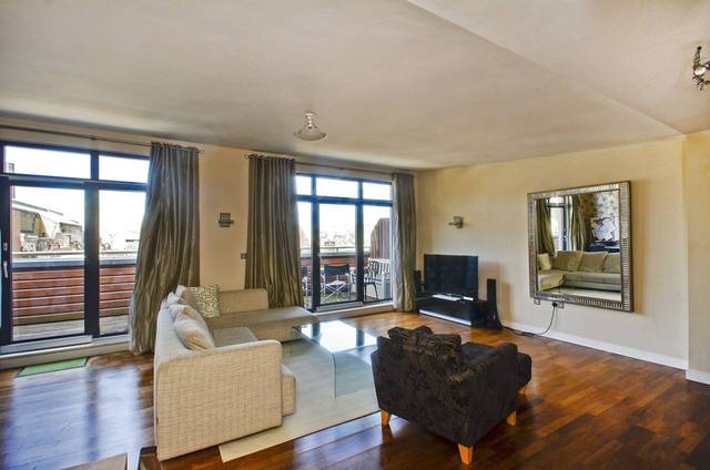  Image of 2 bedroom Flat to rent in Woodland Crescent London SE10 at Axis Court  Greenwich, SE10 9UD