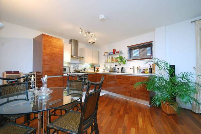  Image of 2 bedroom Flat to rent in Woodland Crescent London SE10 at Axis Court  Greenwich, SE10 9UD