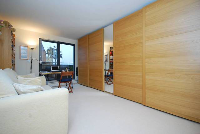  Image of 2 bedroom Flat to rent in Woodland Crescent London SE10 at Axis Court  Greenwich, SE10 9UD