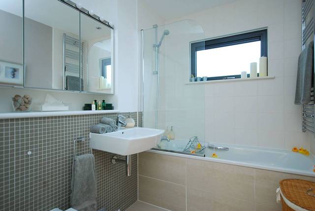  Image of 2 bedroom Flat to rent in Woodland Crescent London SE10 at Axis Court  Greenwich, SE10 9UD