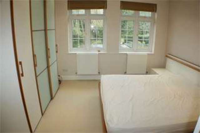  Image of 5 bedroom Detached house to rent in Aylmer Drive Stanmore HA7 at Stanmore Stanmore, HA7 3EJ
