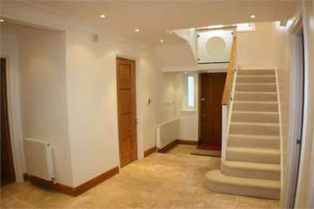  Image of 5 bedroom Detached house to rent in Aylmer Drive Stanmore HA7 at Stanmore Stanmore, HA7 3EJ
