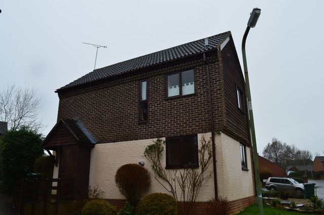  Image of 2 bedroom Detached house for sale in Azalea Walk Banbury OX16 at Azalea Walk  Banbury, OX16 1YW