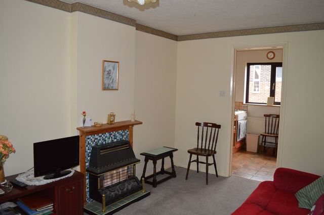  Image of 2 bedroom Detached house for sale in Azalea Walk Banbury OX16 at Azalea Walk  Banbury, OX16 1YW