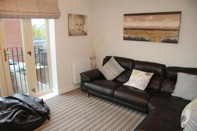  Image of 4 bedroom Terraced house for sale in Back Lane Guiseley Leeds LS20 at Guiseley Leeds Guiseley, LS20 8EB