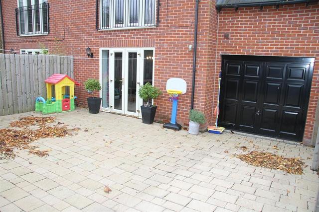  Image of 4 bedroom Terraced house for sale in Back Lane Guiseley Leeds LS20 at Guiseley Leeds Guiseley, LS20 8EB