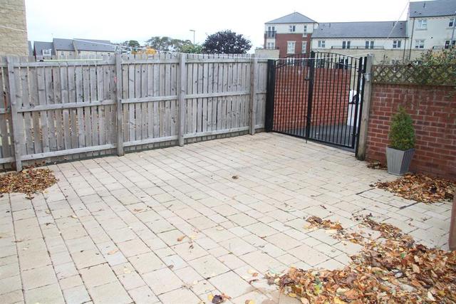  Image of 4 bedroom Terraced house for sale in Back Lane Guiseley Leeds LS20 at Guiseley Leeds Guiseley, LS20 8EB