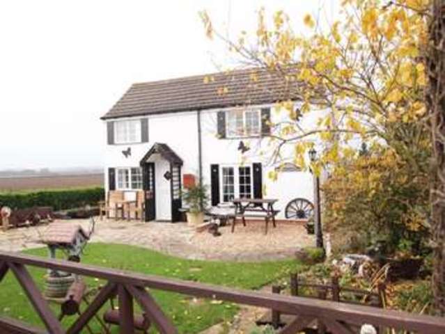  Image of 3 bedroom Detached house for sale in Back Lane Stickford Boston PE22 at Back Lane Stickford Boston, PE22 8EW