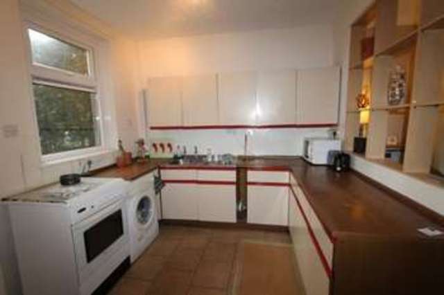  Image of 3 bedroom End of Terrace for sale in Back Poplar Terrace Royston Barnsley S71 at Royston Barnsley Royston, S71 4DU
