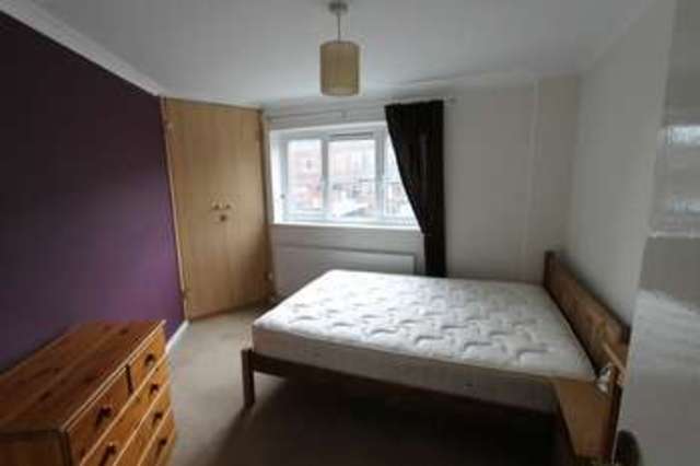  Image of 3 bedroom End of Terrace for sale in Back Poplar Terrace Royston Barnsley S71 at Royston Barnsley Royston, S71 4DU