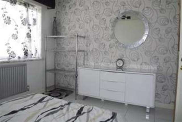  Image of 2 bedroom Flat to rent in Sylvia Close Basingstoke RG21 at Basingstoke, RG21 3ND