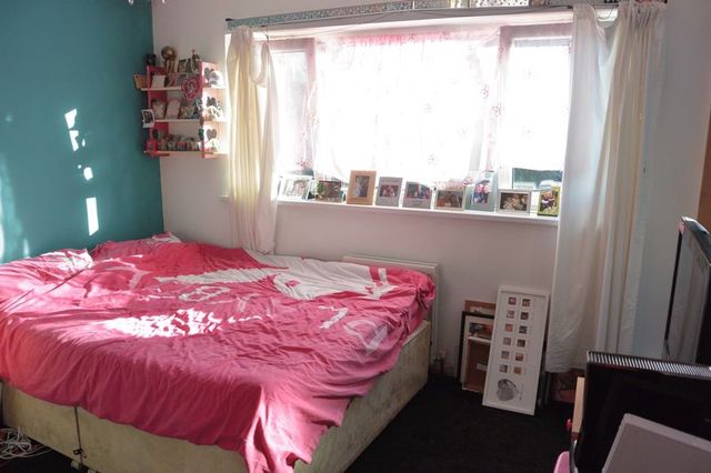  Image of 5 bedroom Semi-Detached house for sale in Bal-Jinjy Close St. Blazey Gate Par PL24 at Bal-Jinjy Close  Par, PL24 2DF