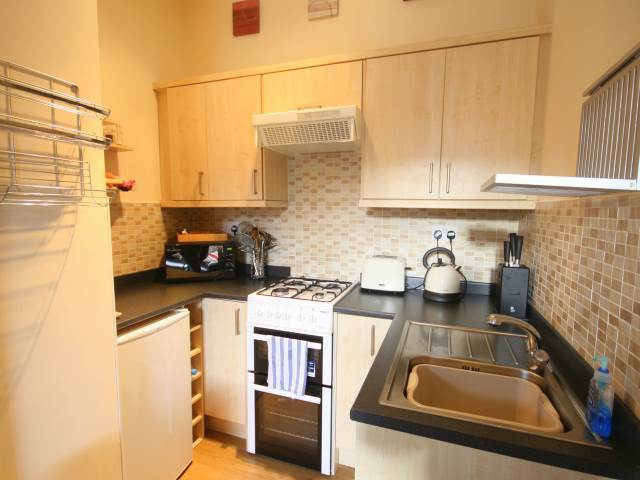 Image of 2 bedroom Flat to rent in Balfour Street Edinburgh EH6 at Leith Walk Edinburgh Edinburgh, EH6 5DL