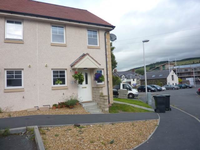  Image of 4 bedroom Town House to rent in Balantyne Place Peebles EH45 at Peebles Borders Borders, EH45 8GA