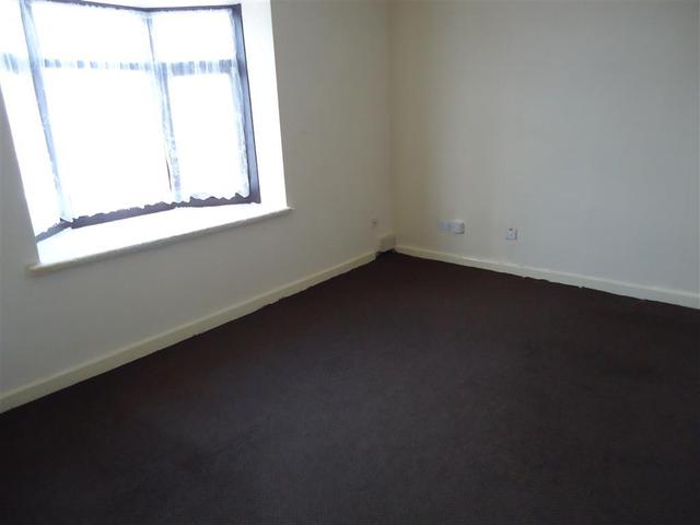  Image of 1 bedroom Flat to rent in New Road Court Liverpool L13 at New Road  Tuebrook, L13 8EF