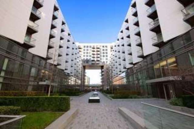  Image of 2 bedroom Flat for sale in Baltimore Wharf London E14 at Canary Wharf, E14 9FT