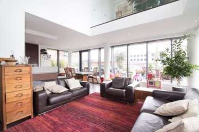  Image of 3 bedroom Flat for sale in Oakland Quay London E14 at London, E14 9EA