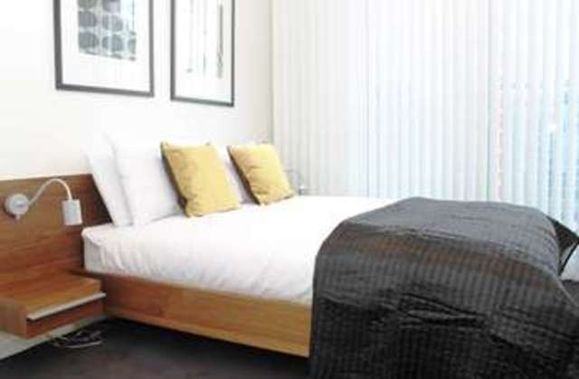  Image of 1 bedroom Flat for sale in Baltimore Wharf London E14 at North Boulevard  Canary Wharf, E14 9EQ