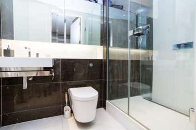  Image of Flat for sale in Baltimore Wharf London E14 at North Boulevard  Canary Wharf, E14 9EQ