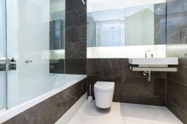  Image of 1 bedroom Flat for sale in Baltimore Wharf London E14 at North Boulevard  Canary Wharf, E14 9AQ