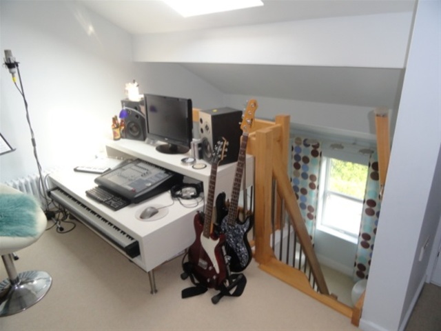  Image of 4 bedroom Detached house for sale in Bankfield Drive Shipley BD18 at Nab Wood, Shipley, BD18 4AD