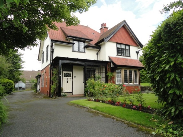  Image of 4 bedroom Detached house for sale in Bankfield Road Shipley BD18 at Shipley, BD18 4AT