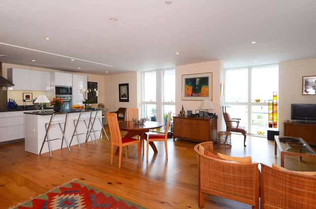  Image of 2 bedroom Flat to rent in Banning Street London SE10 at Banning Street  Greenwich, SE10 0FE