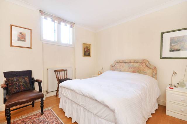  Image of 3 bedroom Detached house to rent in Bardsley Lane London SE10 at Bardsley Lane  Greenwich, SE10 9RF